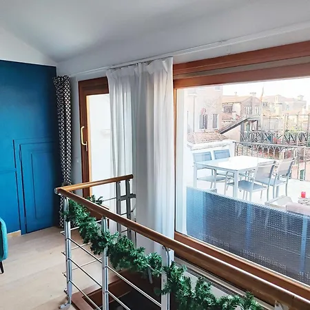 Venice Holiday Terrace-2